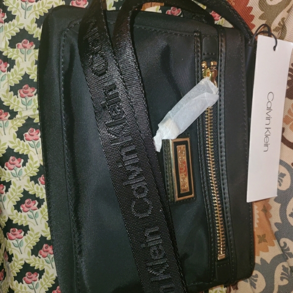 Calvin klein nylon waist bag NWT CK purse - Picture 4 of 8